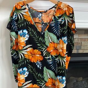 Women’s Tropical Shirt Size 2XL